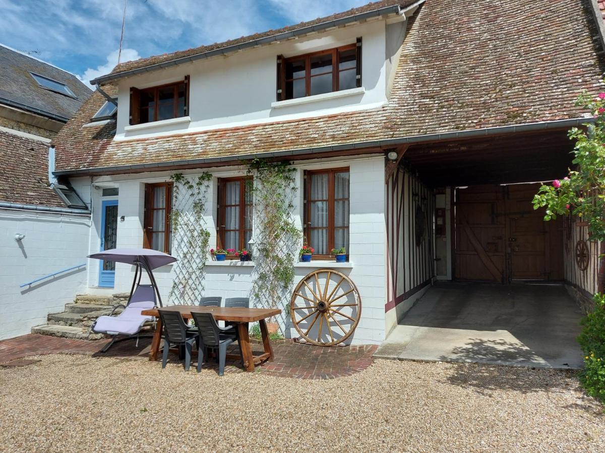 Chez Robins Vila Trie-Château Exterior foto